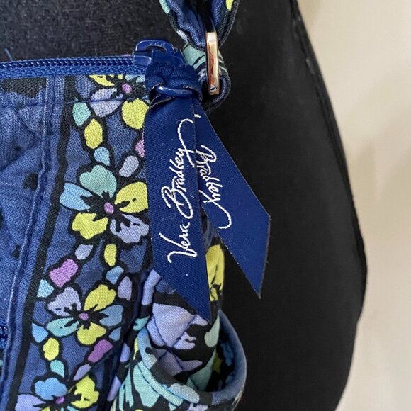 Vera Bradley Cross Body Purse - Picture 4 of 5